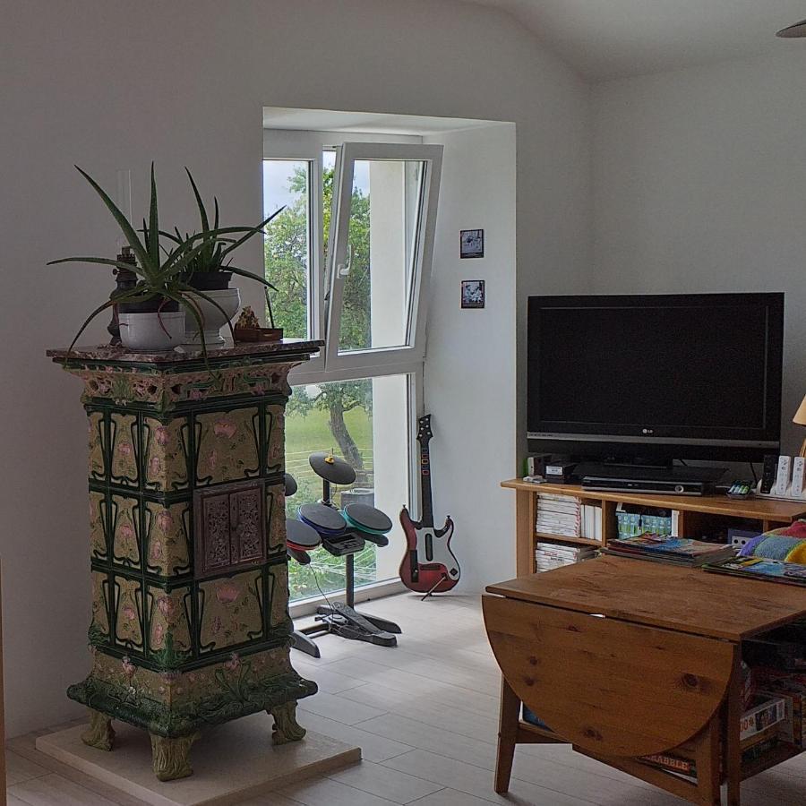 Les Gremilles Bed & Breakfast Bassoncourt Exterior foto