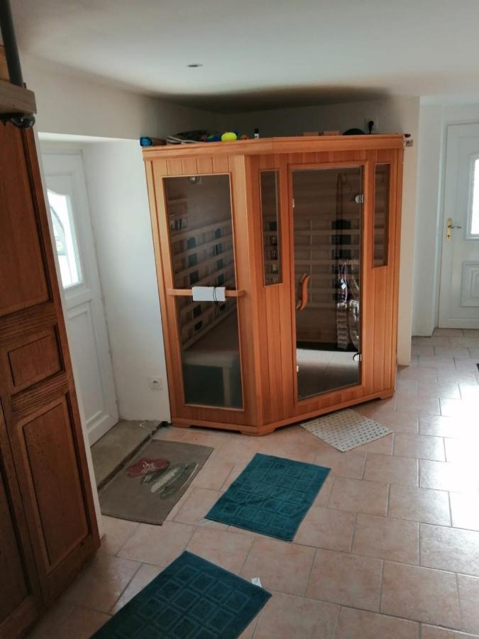 Les Gremilles Bed & Breakfast Bassoncourt Exterior foto