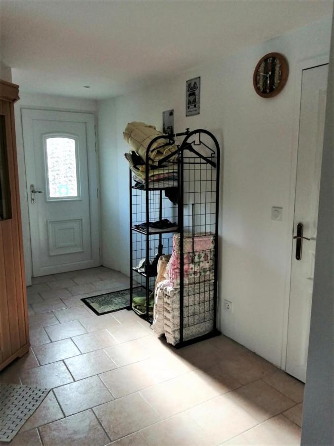Les Gremilles Bed & Breakfast Bassoncourt Exterior foto