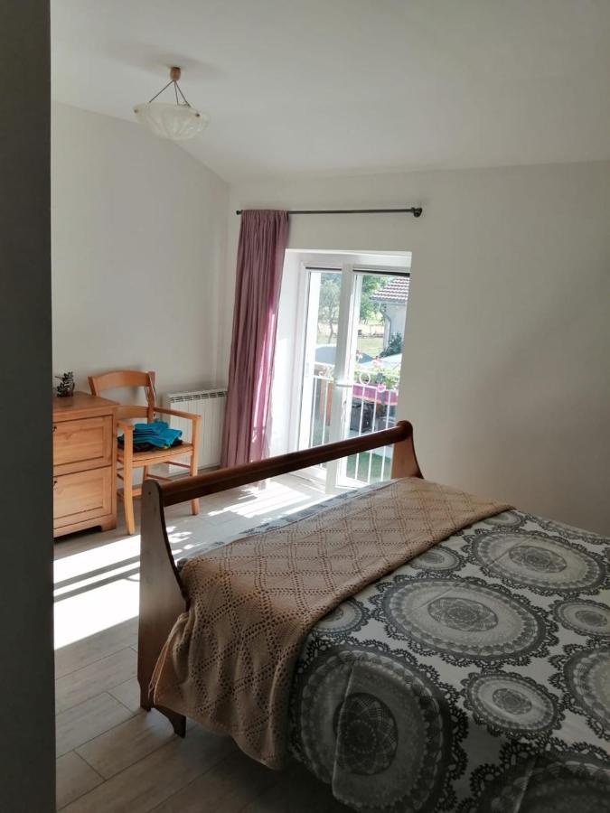 Les Gremilles Bed & Breakfast Bassoncourt Exterior foto