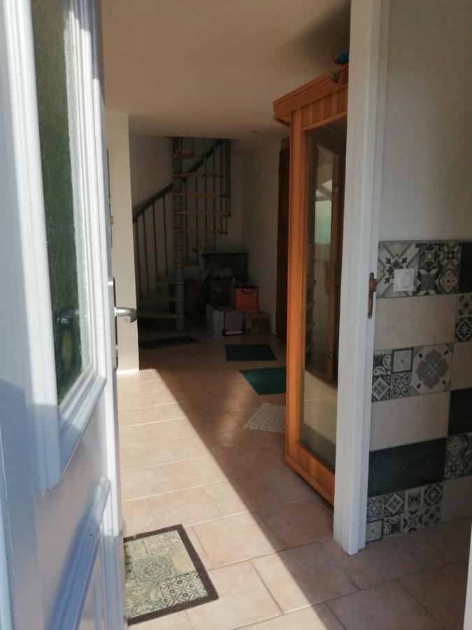 Les Gremilles Bed & Breakfast Bassoncourt Exterior foto